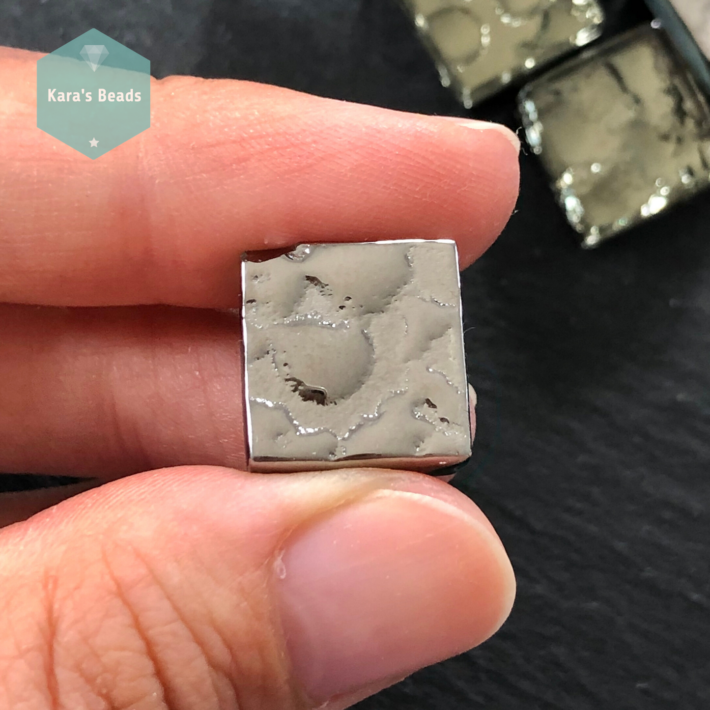 15x15 mm Double Sided Tile Liquid Metal 1 pc