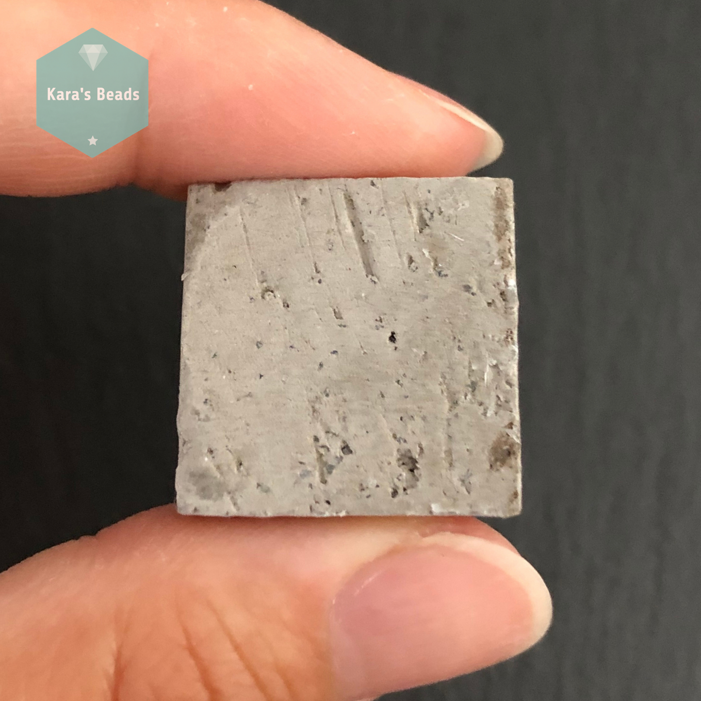 23x23 mm Ceramic Tile Golden Spears 1 pc