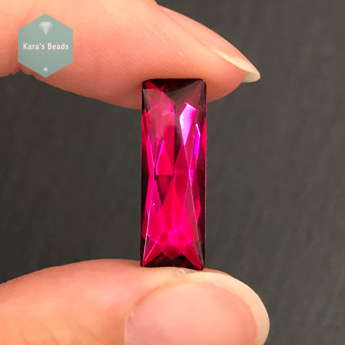 21x7 mm Princess Cut Chinese Glass Baguette Fuchsia 1 pc