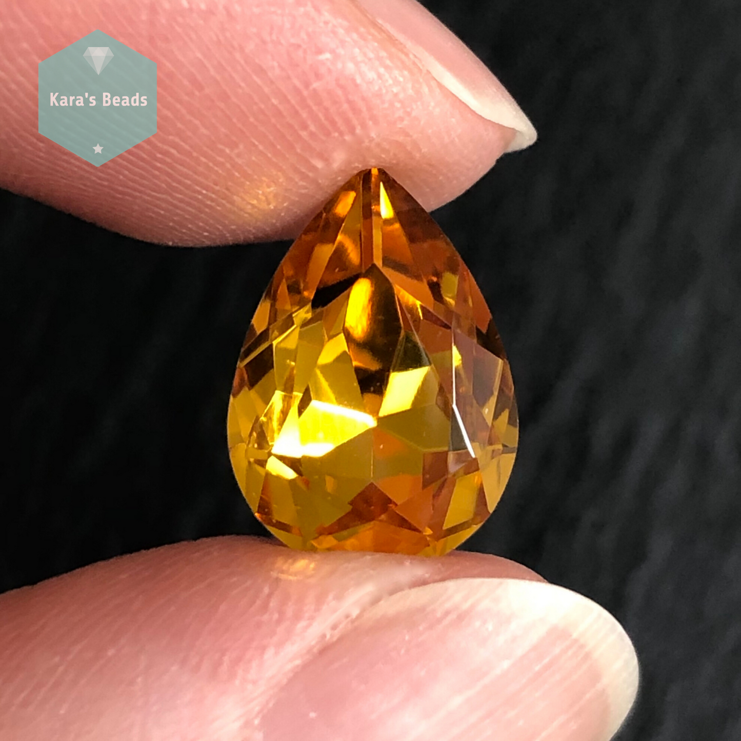 10x14 mm Drop Glass Cabochon Light Topaz 1 pc