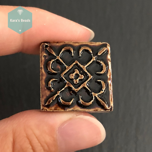 23x23 mm Ceramic Tile Golden Spears 1 pc