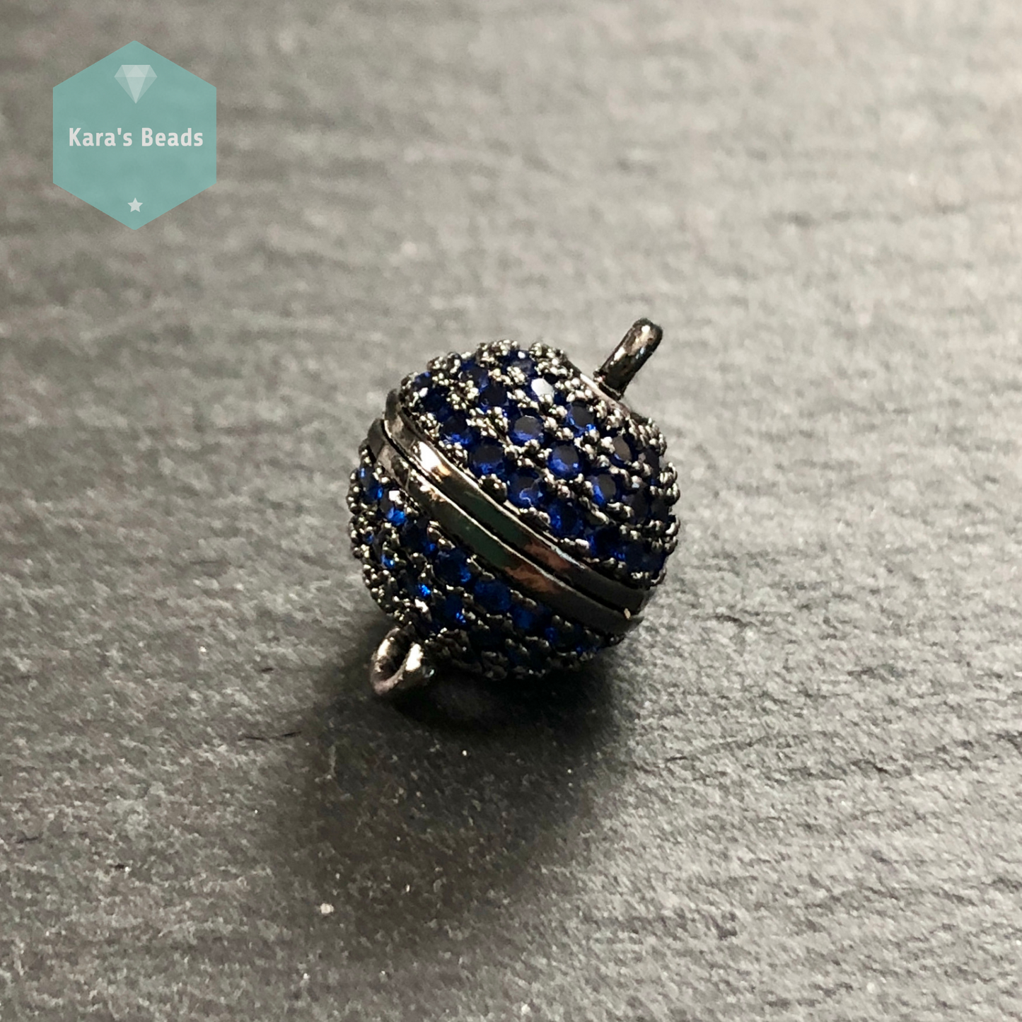 10 mm Black with Sapphire Zircon Round Strong Magnetic Clasp 1 pc