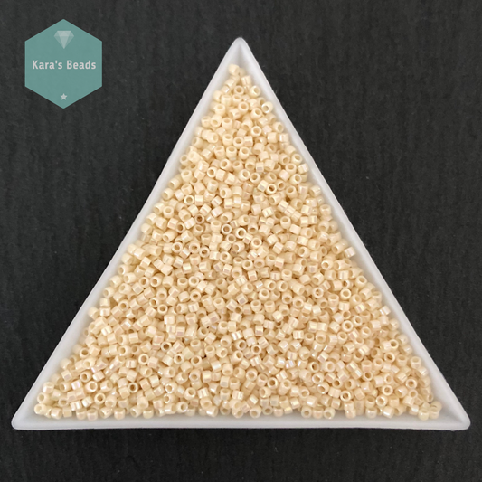 22g Tube 11/0 Miyuki Delica DB0157 Opaque Cream AB