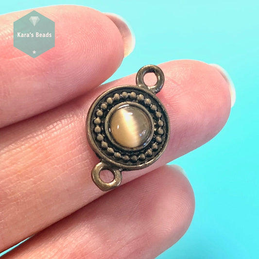 Upcycled Cat's Eye Connector 1 pc